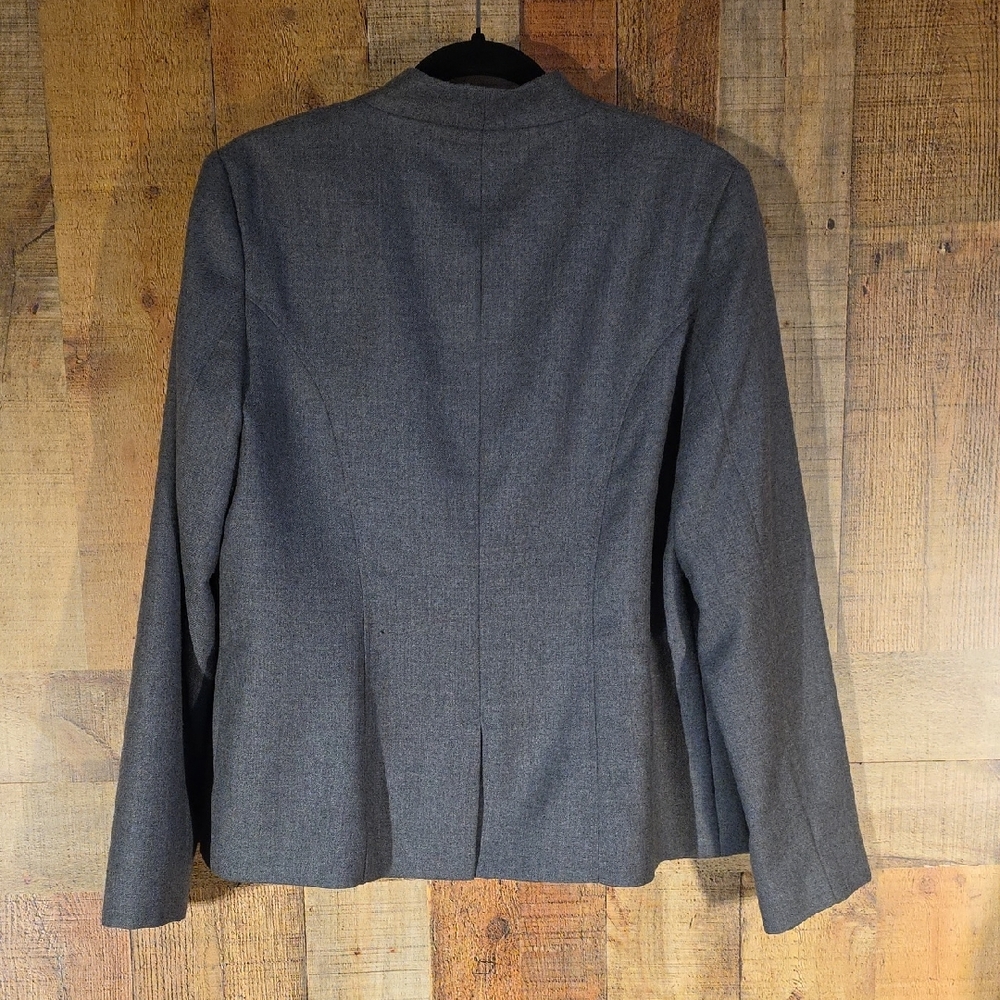 Pendleton Virgin Wool Gray Blazer EUC - image 5